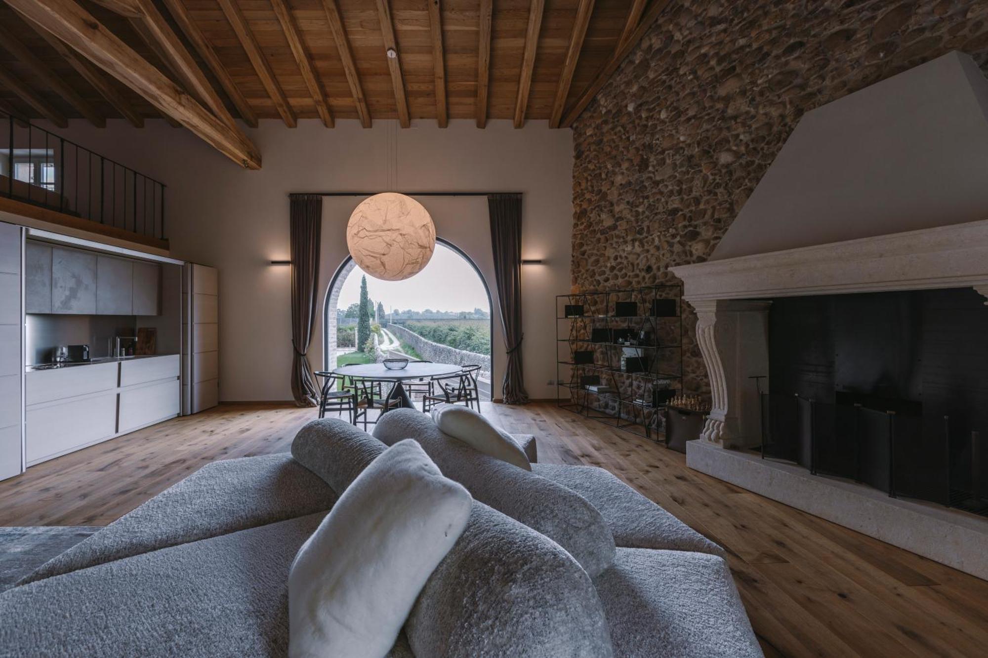 Corte Lanfranconi Relais Pescantina Bagian luar foto
